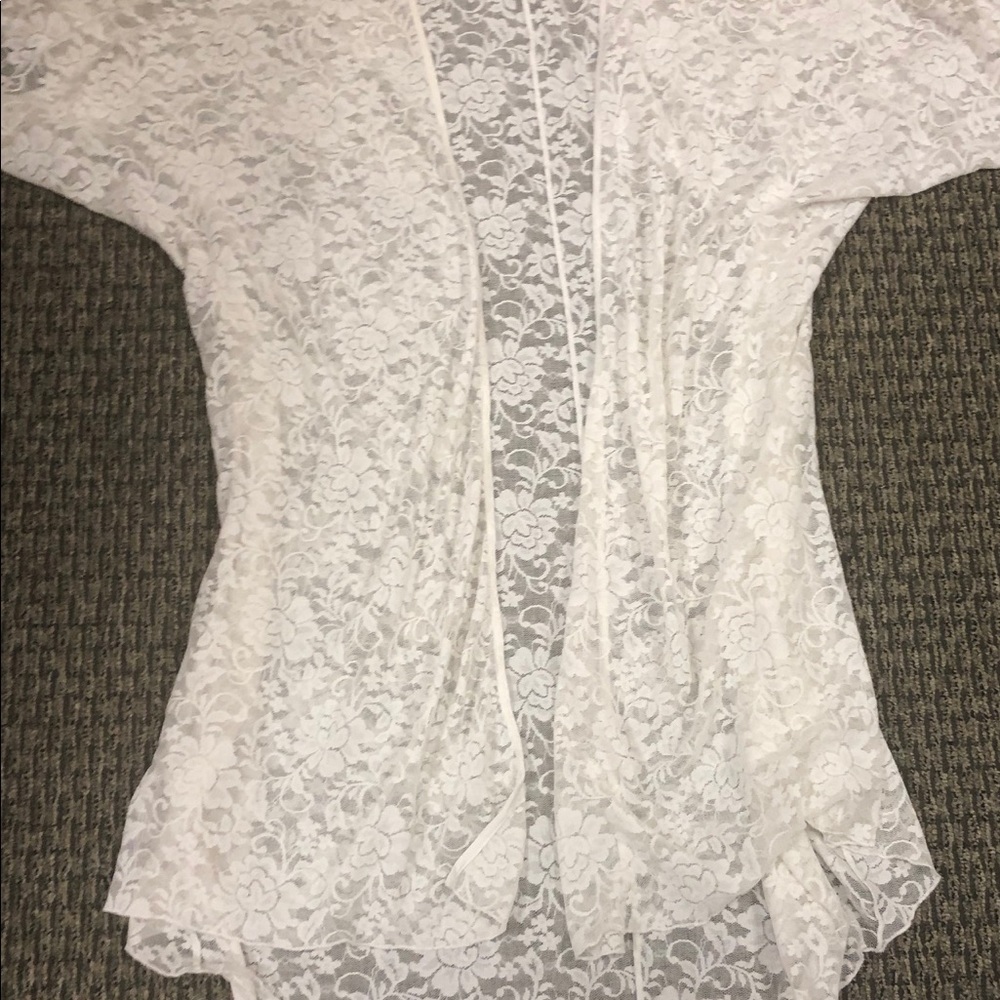 Express Lace Kimono